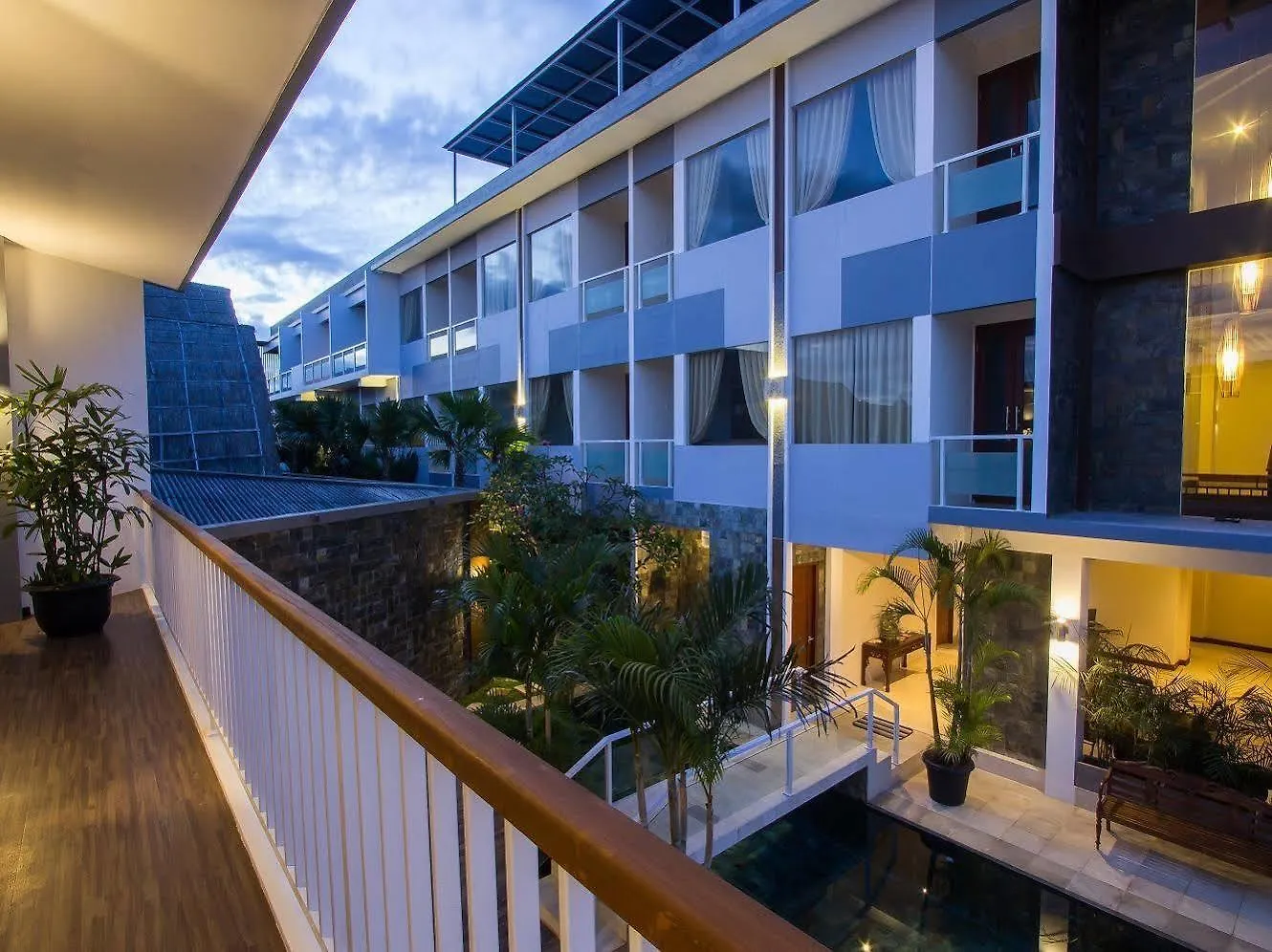 M Suite Bali Seminyak 3*,  Indonesien