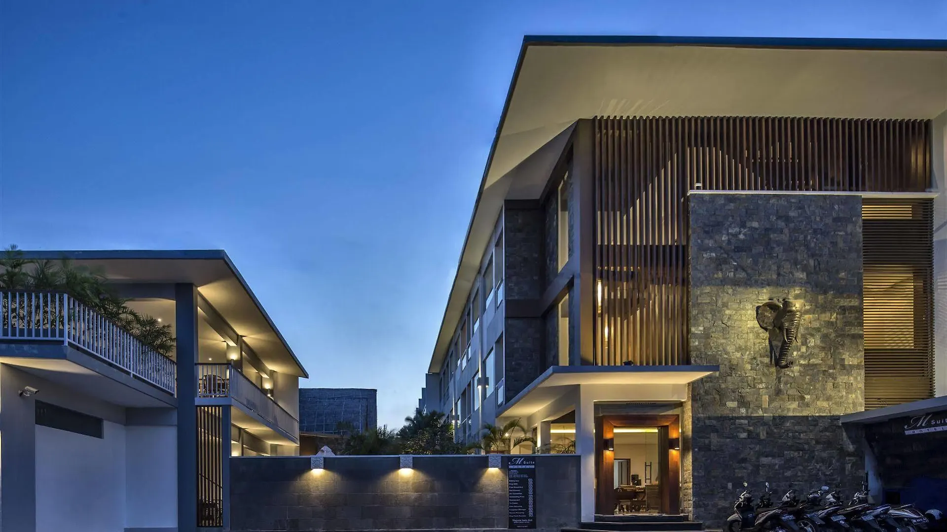 M Suite Bali Seminyak Lägenhetshotell
